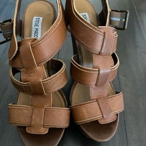 Steve Madden brown wedges